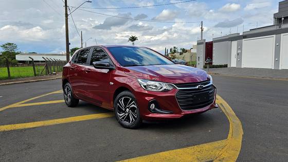 CHEVROLET ONIX 1.0 TURBO FLEX LT MANUAL CHEVROLET ONIX 1.0 TURBO FLEX LT MANUAL